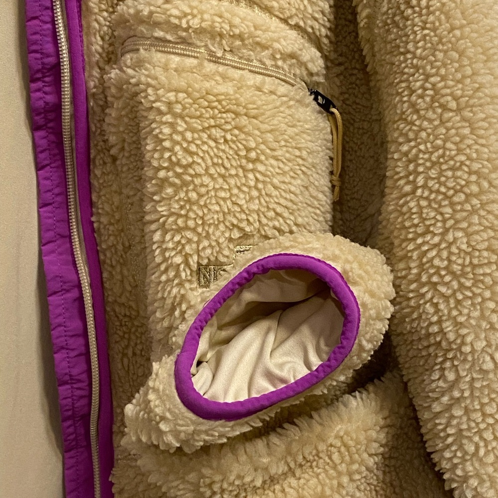 The North Face Sherpa Fleece Jacket - Picture 10 of 13